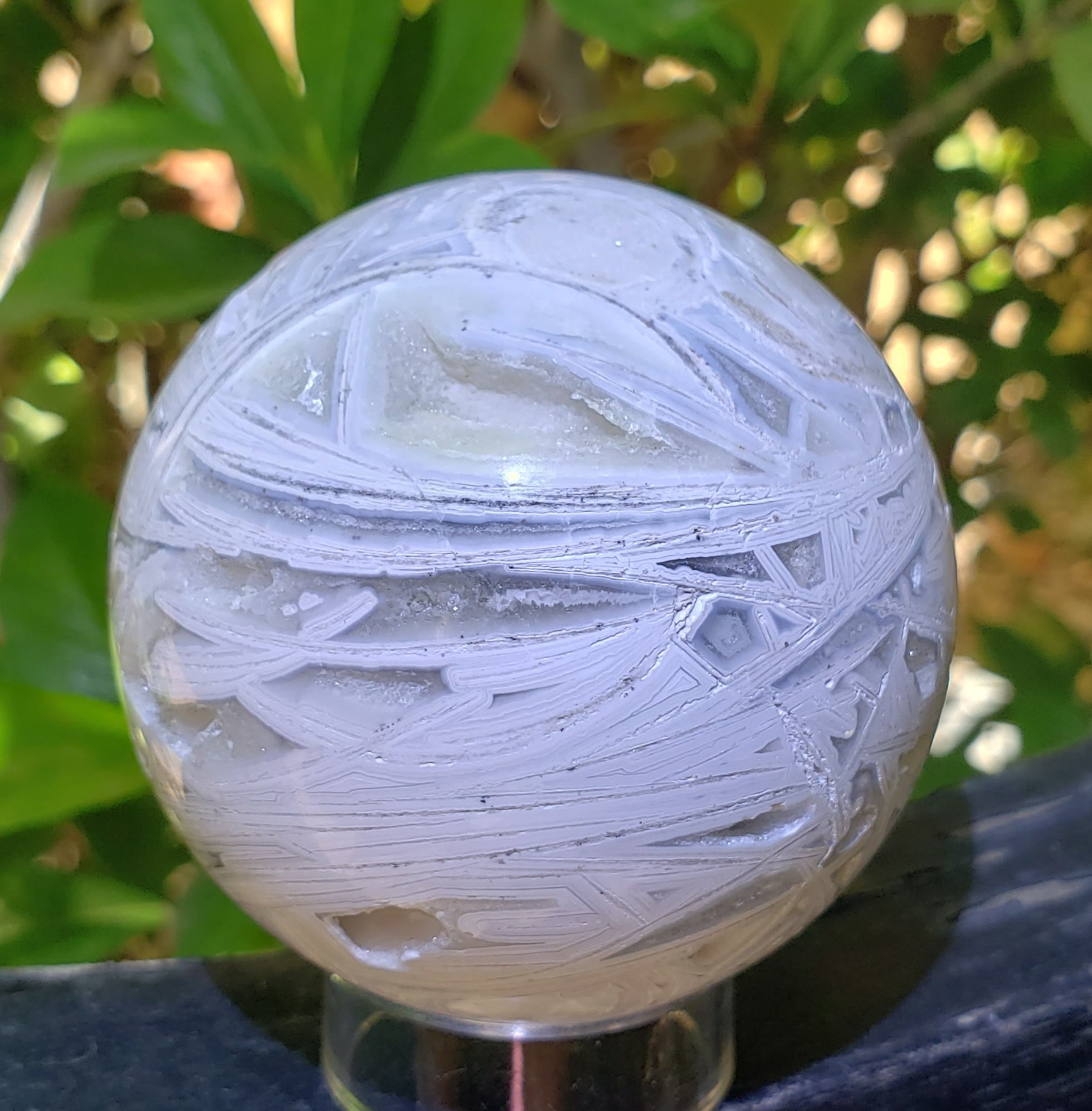 2.4″ White Lace Mexican Agate Sphere Open Druzy Sphere UV Phosphorescent