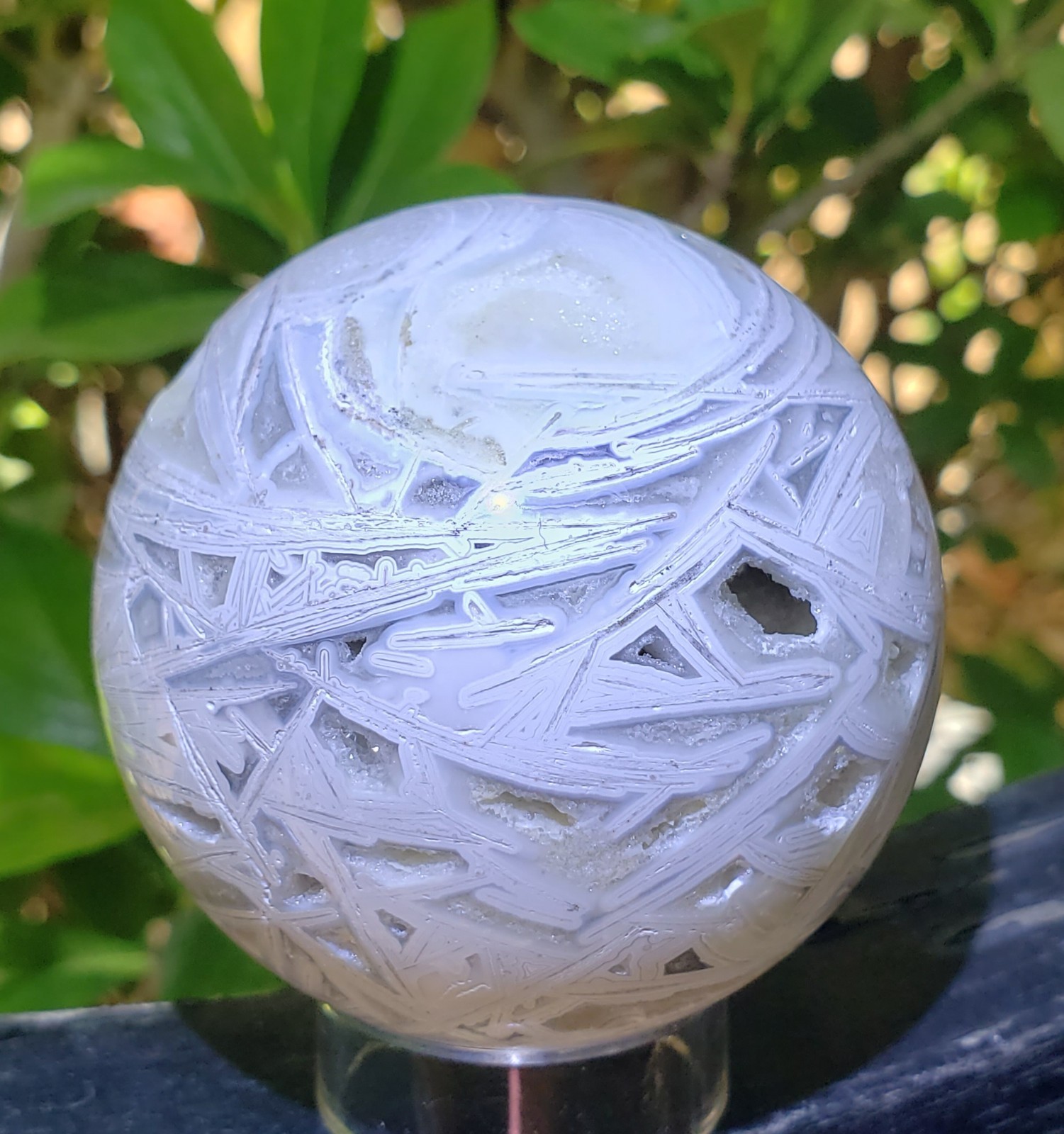 2.4″ White Lace Mexican Agate Sphere Open Druzy Sphere UV Phosphorescent
