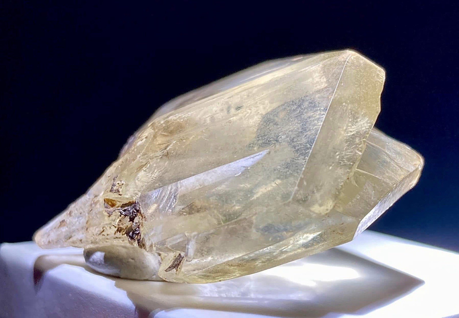 Gypsum (Var: Selenite) Red River Floodway, Winnipeg, Canada Weighs: 13.43 Grams