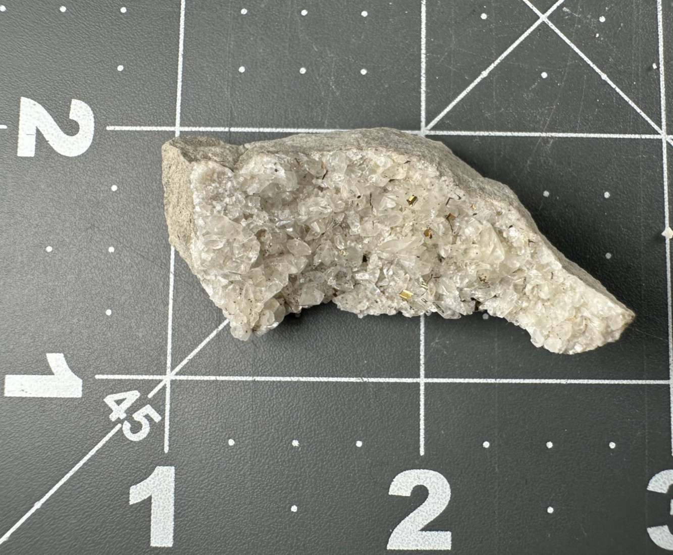 ➤ FISH TAIL TWIN CALCITE CRYSTAL on 1-1/4″ CLUSTER – Pint’s Quarry VIDEO➤1075