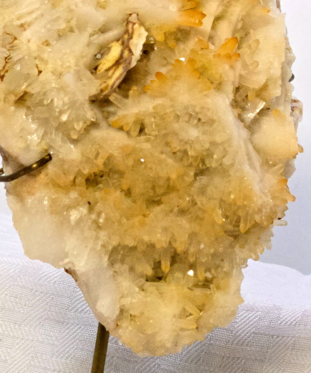 Beautiful Natural Mango Quartz mounted on a Display Stand – Quartz – 5″