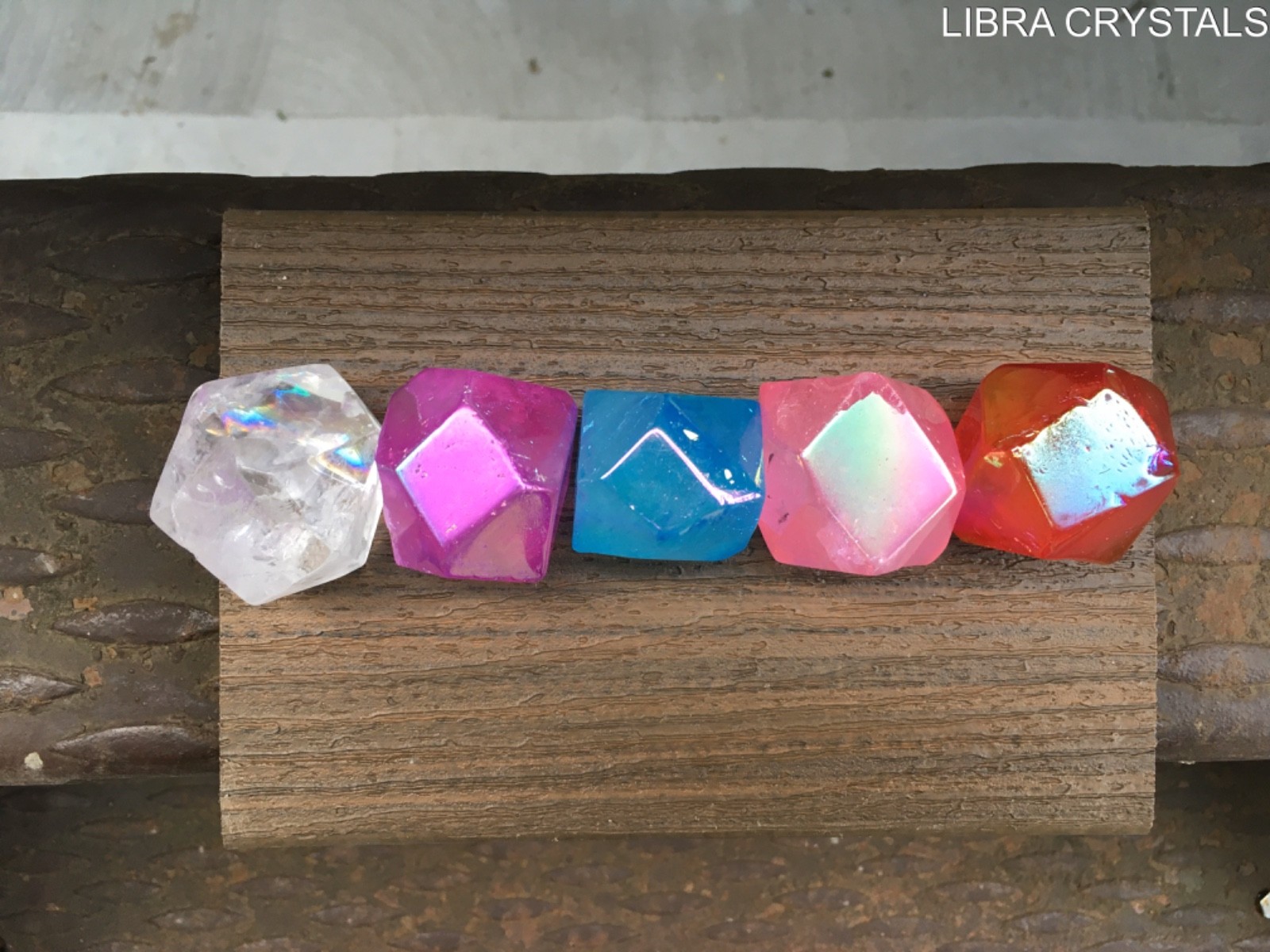 Rainbow Aura Quartz Crystal Grid Set 5 Piece Sacred Geometry Divination Stones