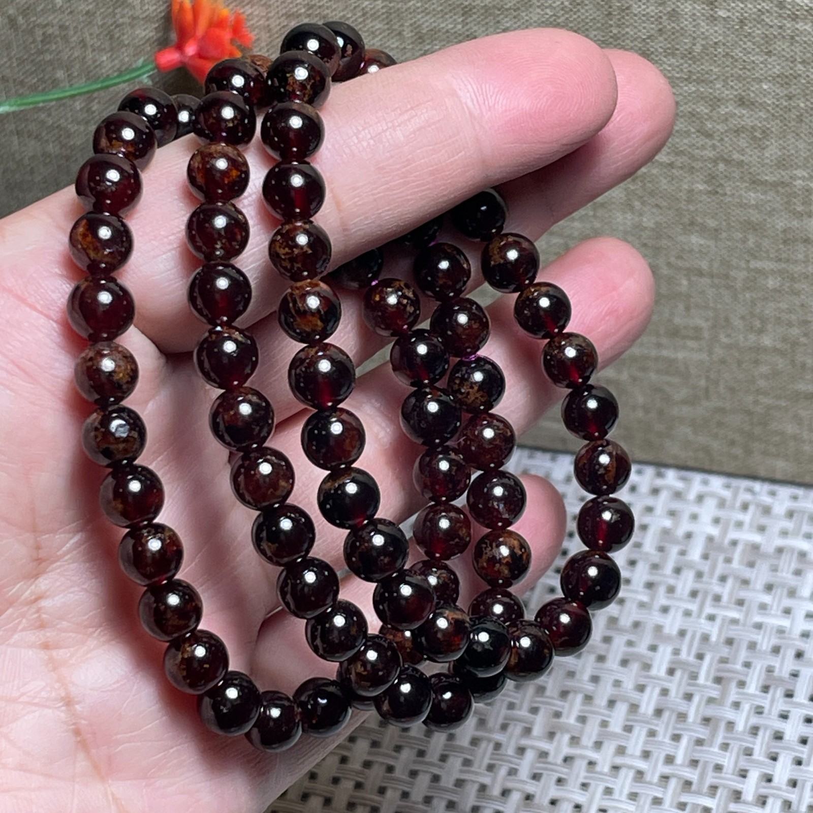 Wholesale 1Pcs 6mm red garnet stone ball beads 6mm 7.5”crystal Stretch Bracelet