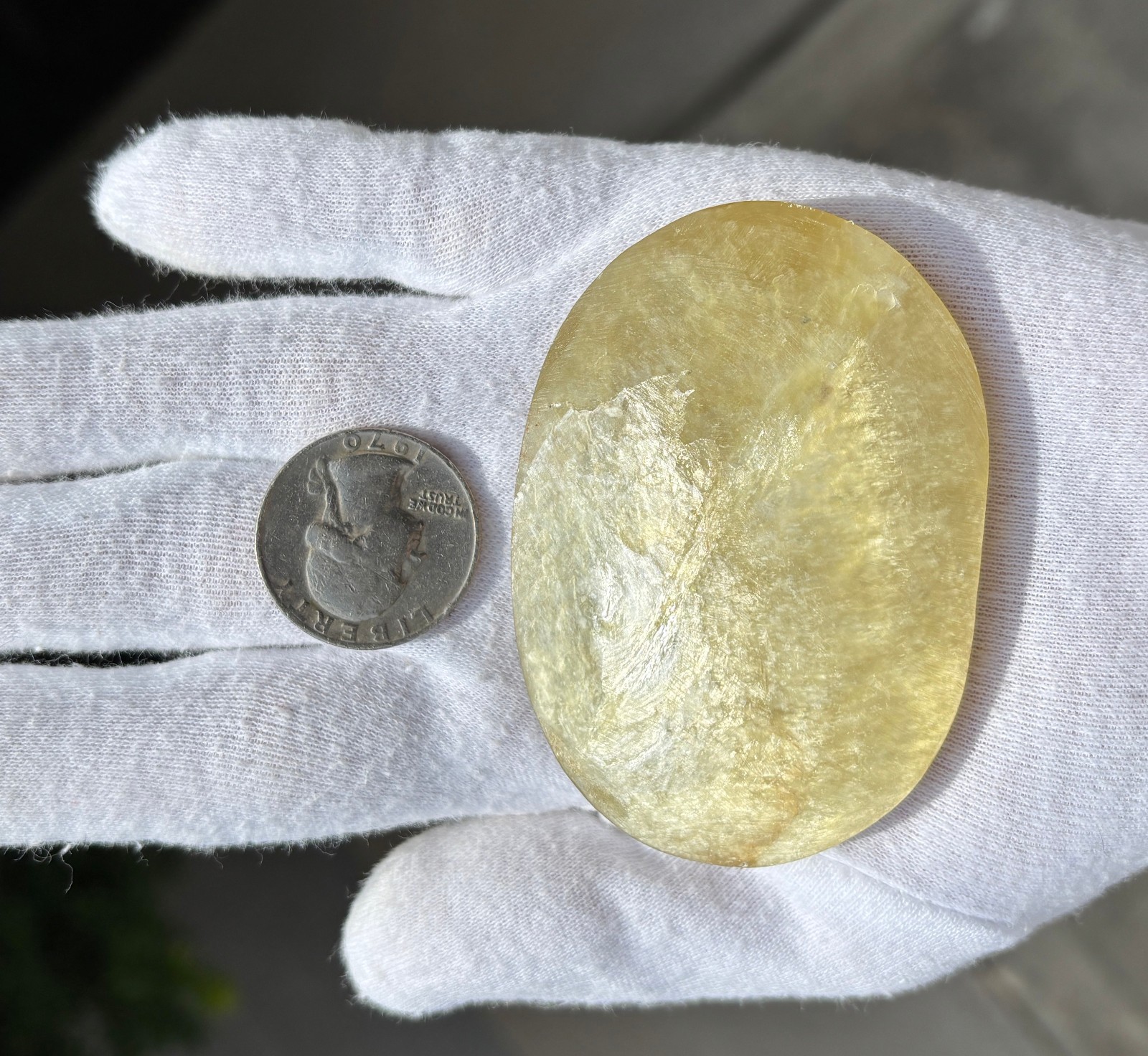 92g 2.74″ UNCOATED YELLOW GOLDEN GOLD MICA PALMSTONE PALM STONE NON-LACQUERED