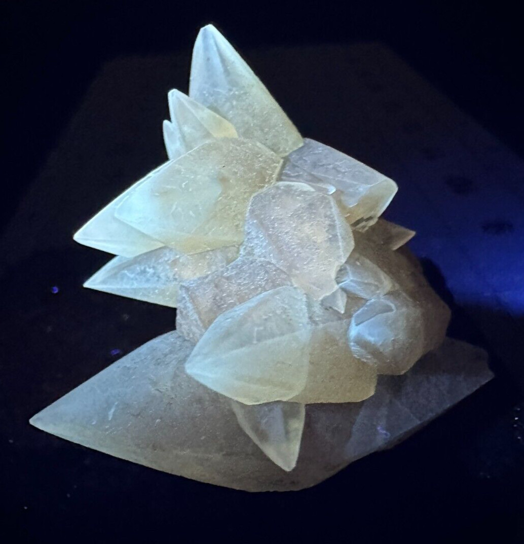 ➤ 1-1/4″ CALCITE CRYSTAL CLUSTER SPECIMEN – Pugh Quarry Ohio VIDEO➤892