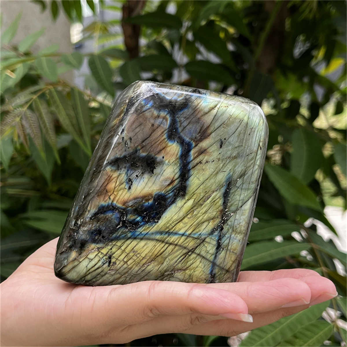 690g Natural Labradorite Mineral Quartz Crystal Mineral Reiki healing