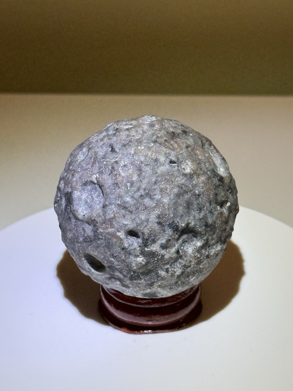 FLUORESCENT Sodalite-bearing Syenite (Yooperlite) Carved Moon Sphere w/ Stand