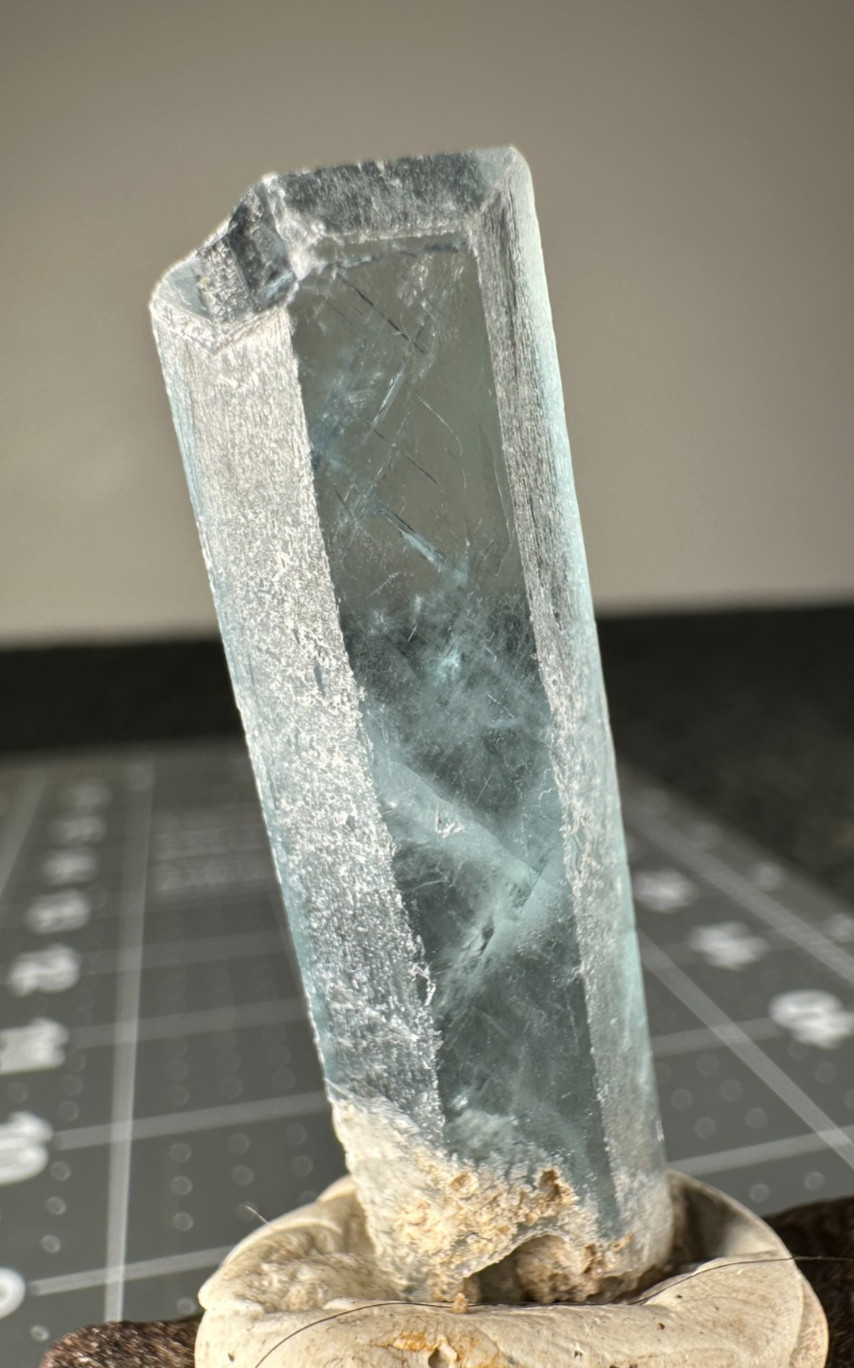 ➤ 1-5/8 Inch Bright BLUE BARITE CRYSTAL – Sterling Colorado VIDEO➤1090