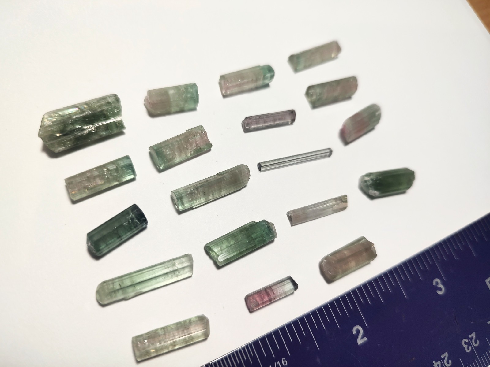 14.1g Tourmaline Crystal Lot – Gems Minerals Rough – Green Pink Watermelon