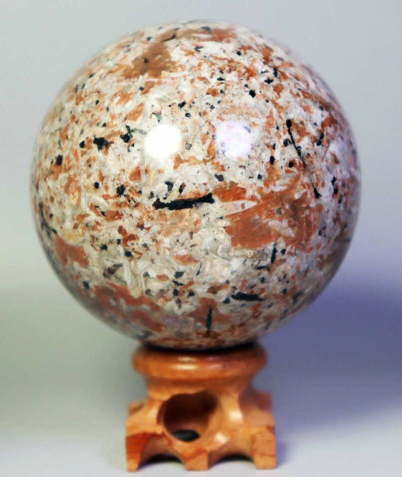 67mm Natural Maple leaf Red Granite Quartz Crystal Sphere Ball Healing / Stand
