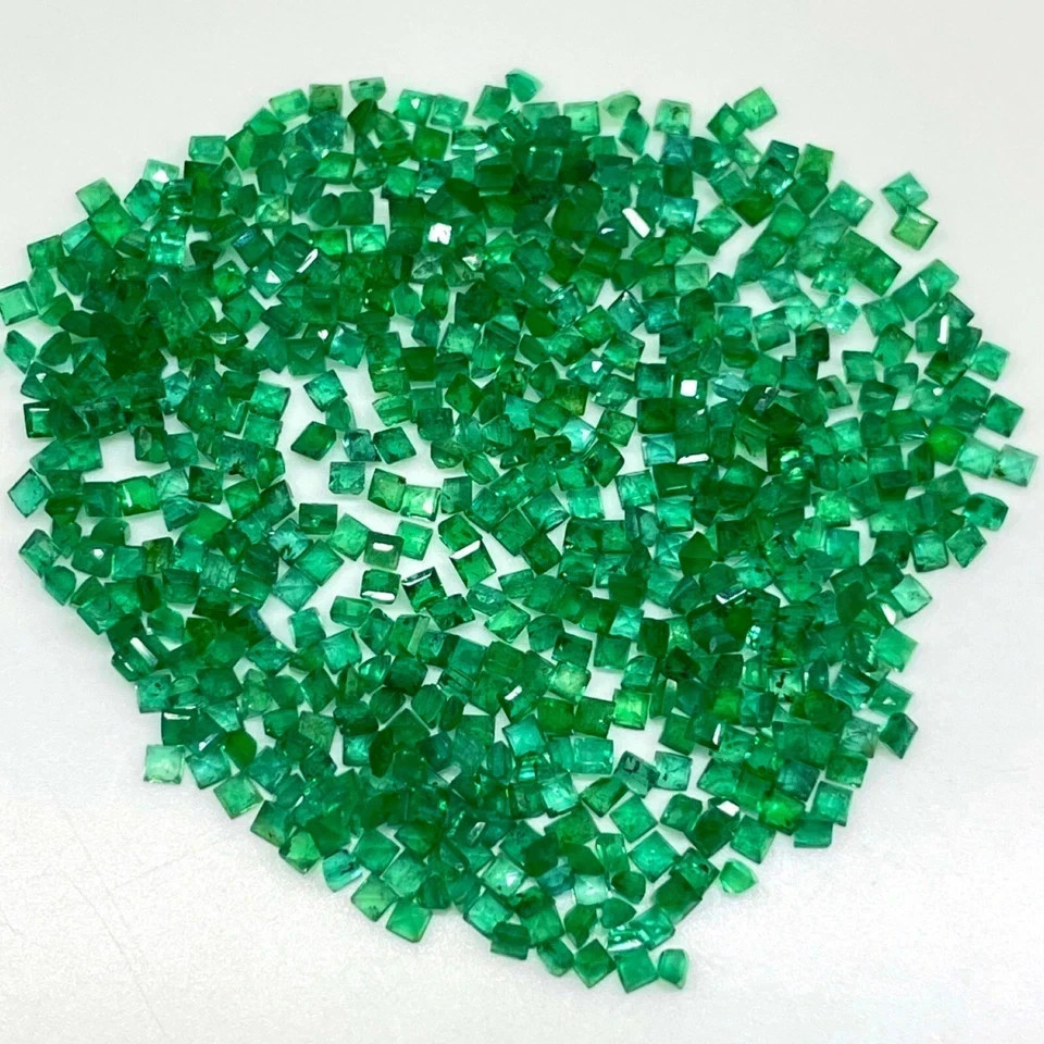 Untreated Certified Flawless 6 mm Natural Emerald Colombia Loose Gemstone 40 PCs