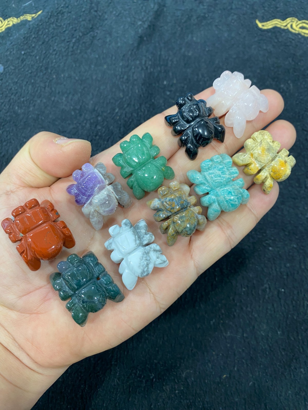 5pcs Wholesale Natural Mixed Quartz Crystal Carved Spider skull reiki healing