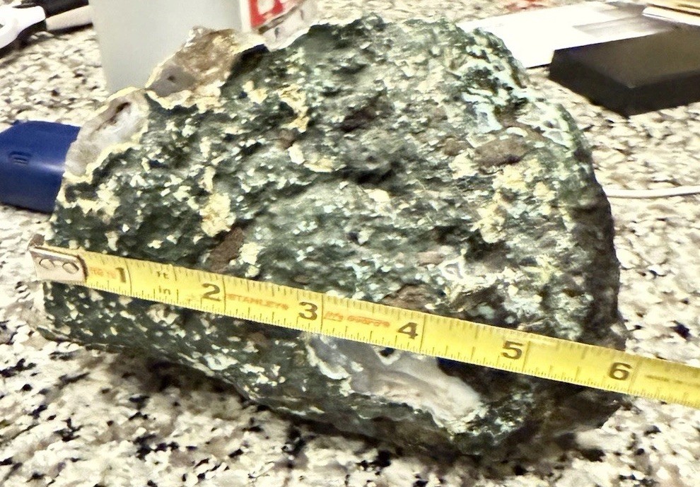 5lb 10oz Natural Amethyst Geode Quartz Crystal Cluster Mineral Specimen