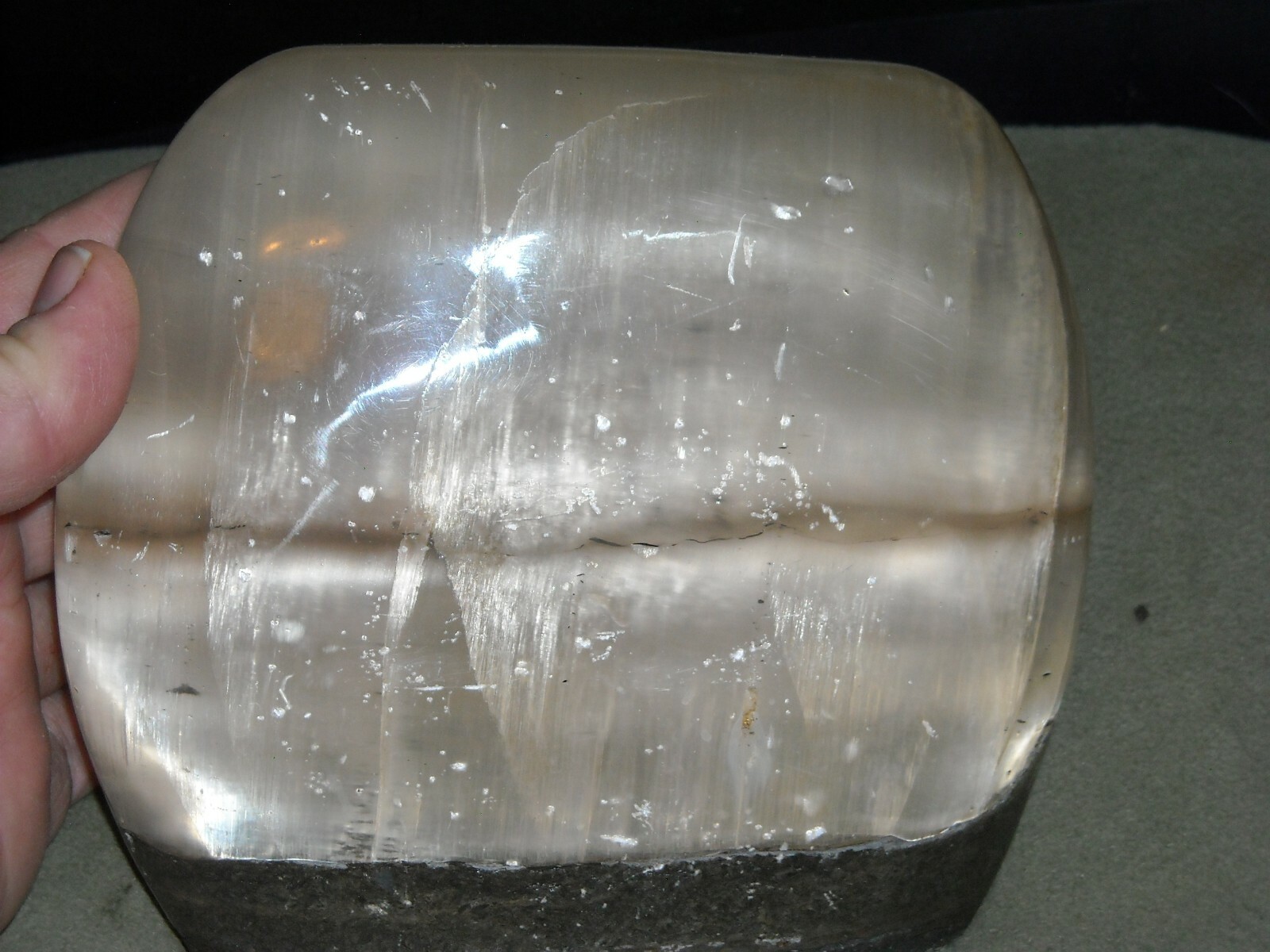 Large heavy display specimen piece gemstone 3 lb 15.8oz 6 W X 5.25 tall X 2″deep