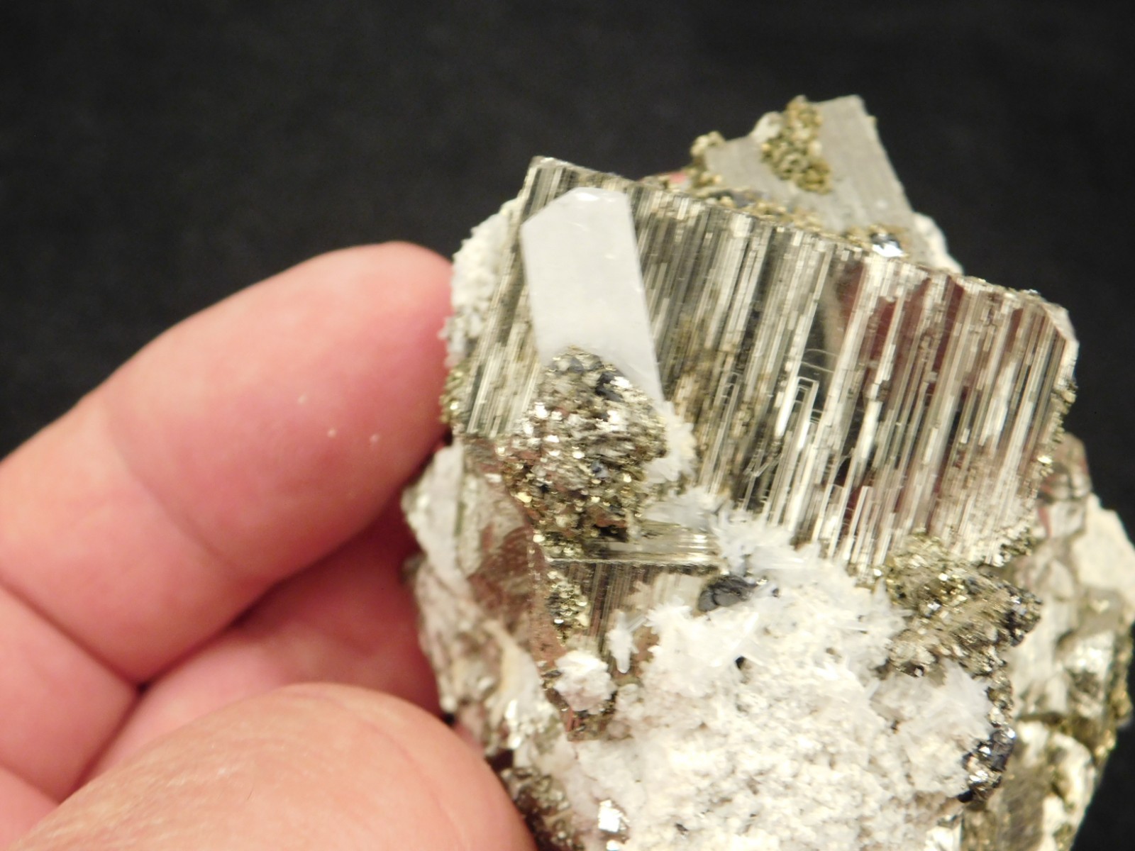 FLUORESCENT Calcite Crystal with PYRITE Crystal CUBES! From Peru 295gr