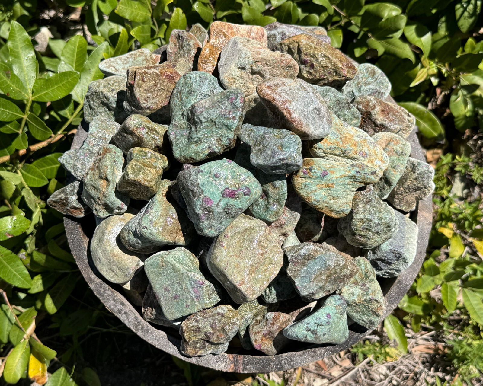 1/4 lb CLEARANCE Bulk Lot Natural Rough Ruby Zoisite (Raw Ruby Zoisite, 4 oz)
