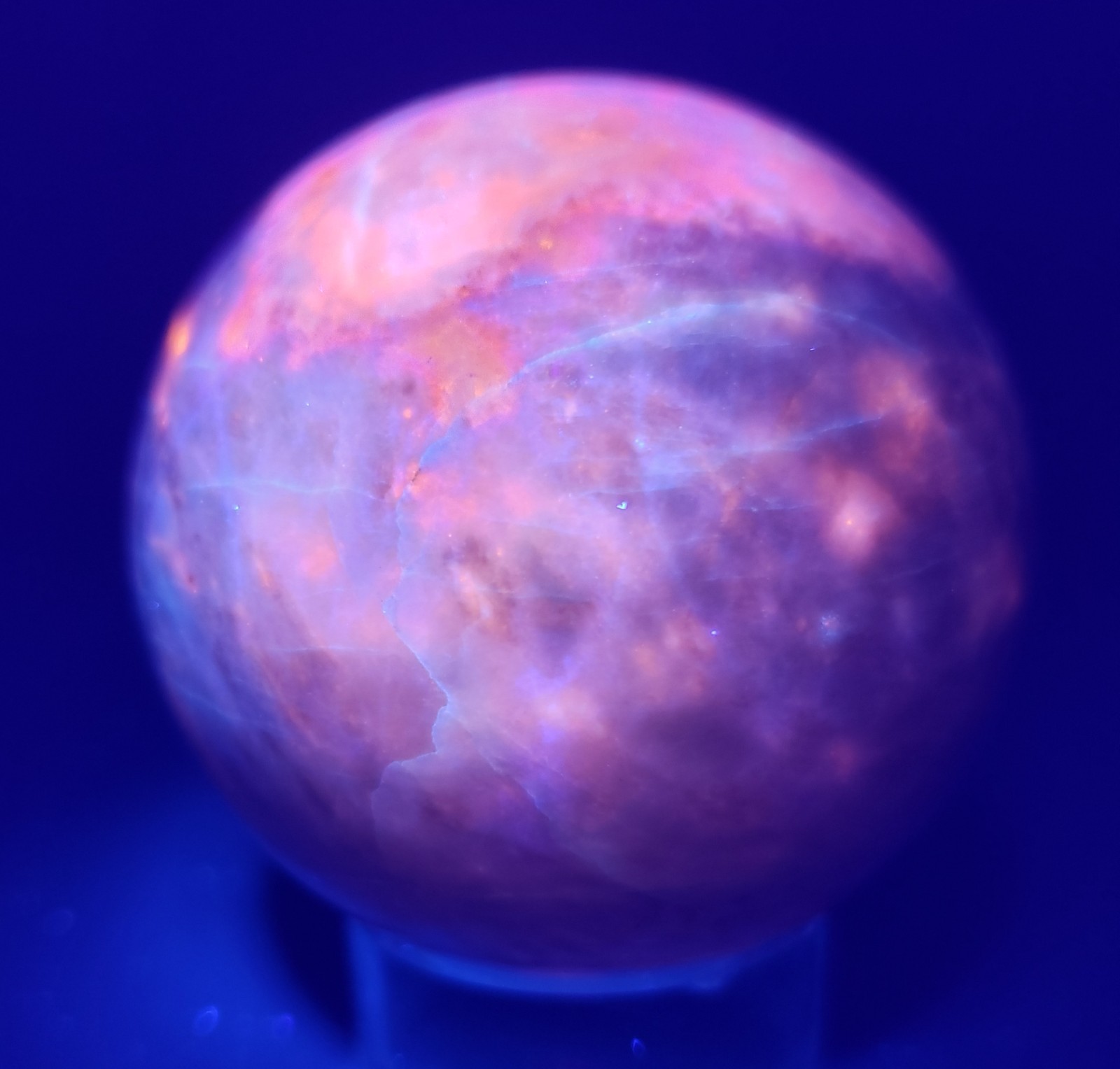 2.1″ Hackmanite Mineral Sphere Orb Ball STRONG UV, 241g or 8.5 oz