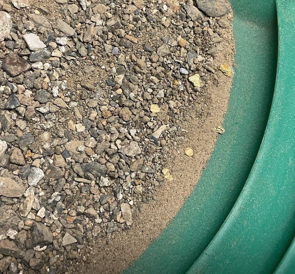 Gold paydirt guaranteed to contain at least 0.5 Gram Gold free shipping
