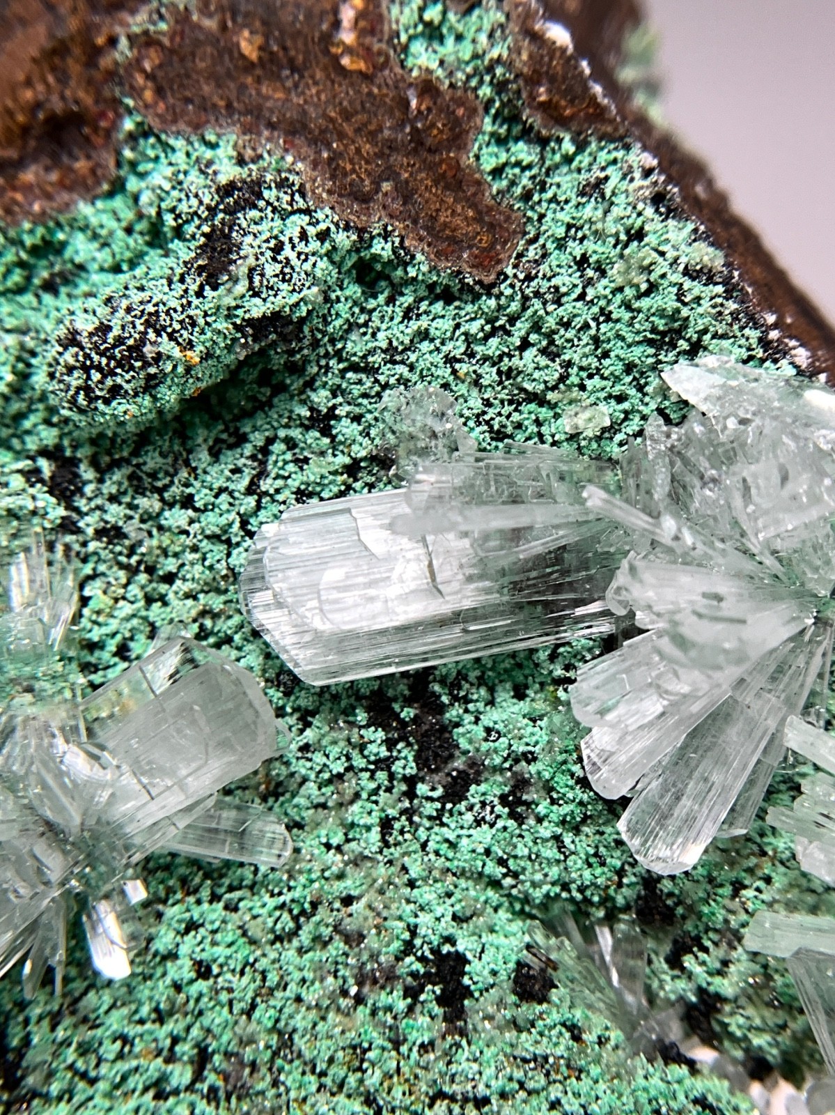 FINE COMBO! CALCITE, HEMIMORPHITE & CONICHALCITE FROM OJUELA MINE, MEXICO