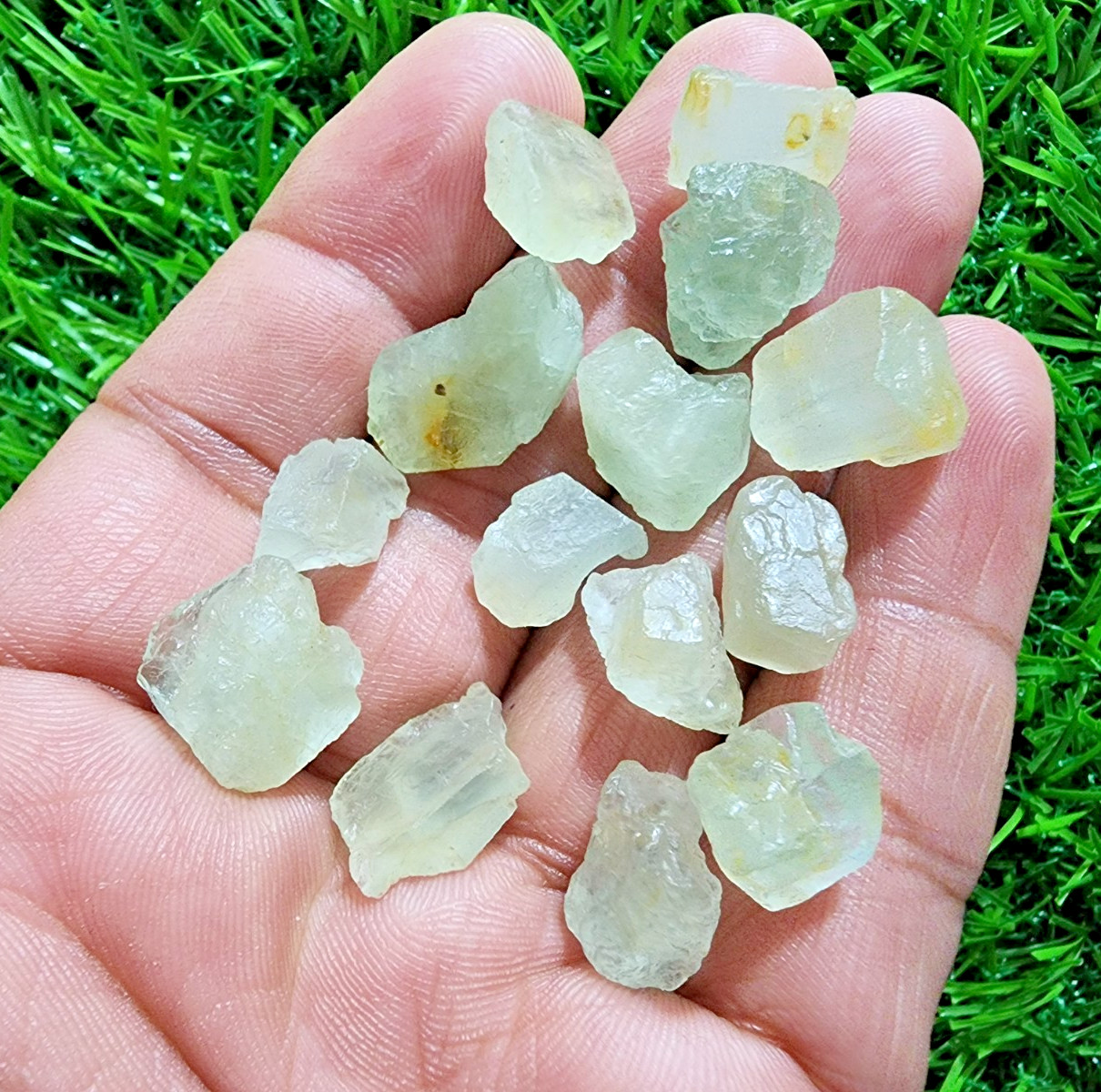14pcs Glowing Aquamarine Gemstone Rough Lot 12-19MM Aquamarine Rough Stone Bulk