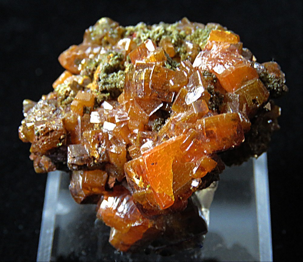 Wulfenite Crystals- 1 1/4″-Ahumada Mine, Lamentos District, Chihuahua, Mexico