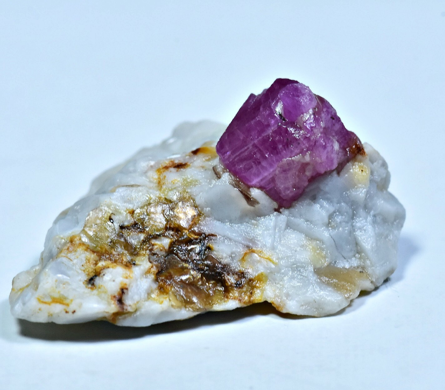 Top Quality Natural Ruby Crystal w/ Mica On Matrix, 14.70 Carats