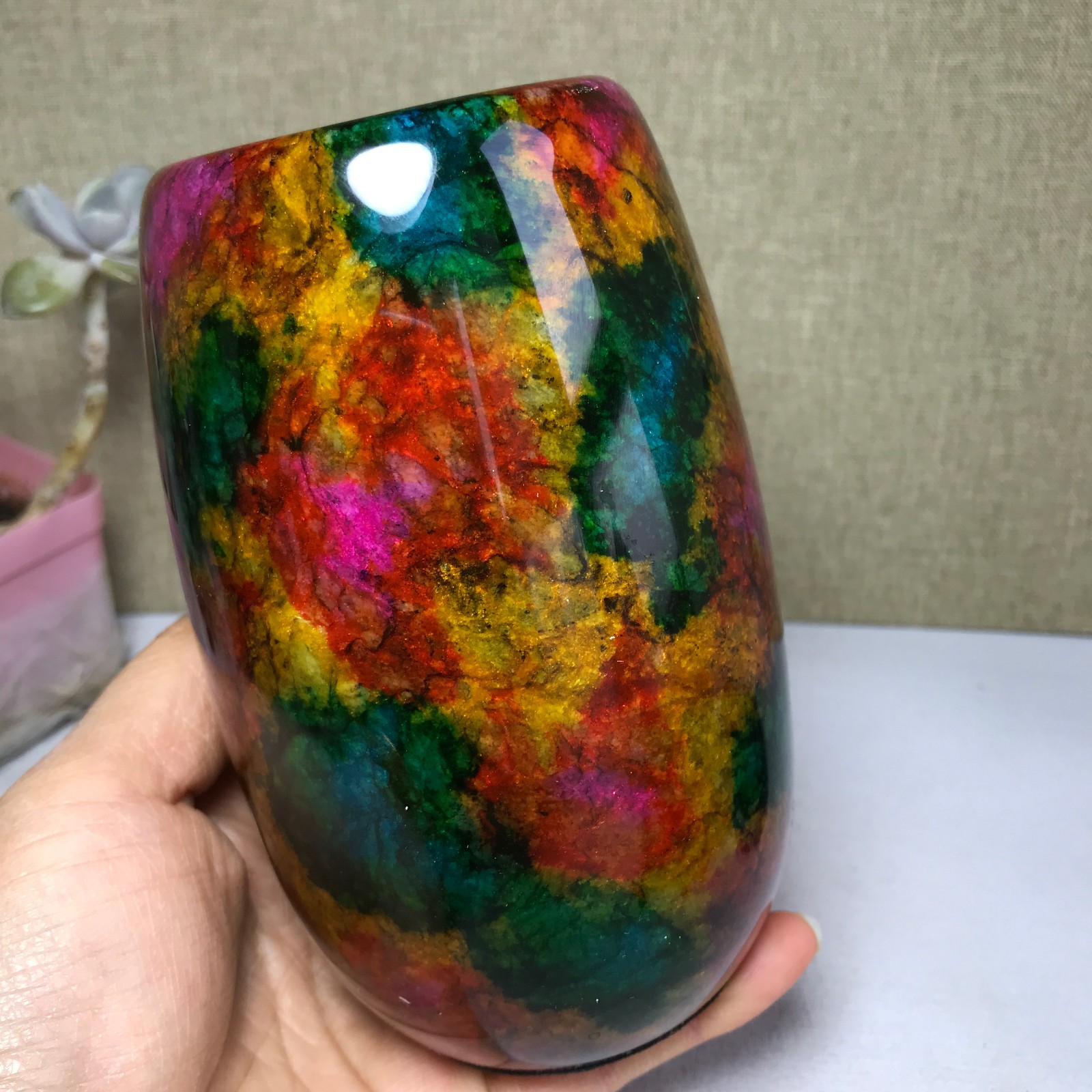 Natural “Seven Colors Jade” vase specimen -Taiwan China 1140g 129mm A2928