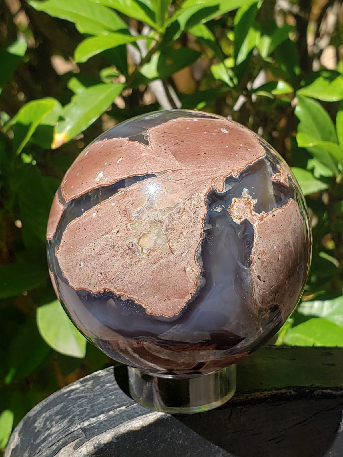 2.85″ Football Agate Volcanic Sphere Ball Orb Stunning Green UV, 526g or 1.2 lbs