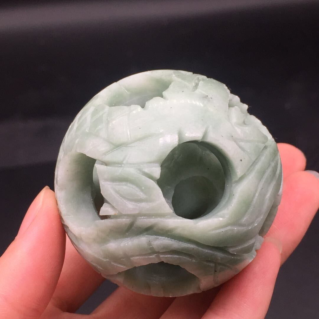 Natuaral XIU Jade Quartz Sphere Crystal Exquisite Ball Magic Healing Decorat 1Pc