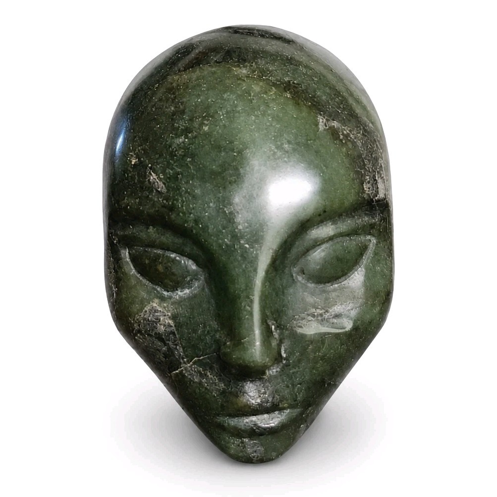 Labradorite Hand Carved Alien Head 3.75″ Tall – 870 grams – USA