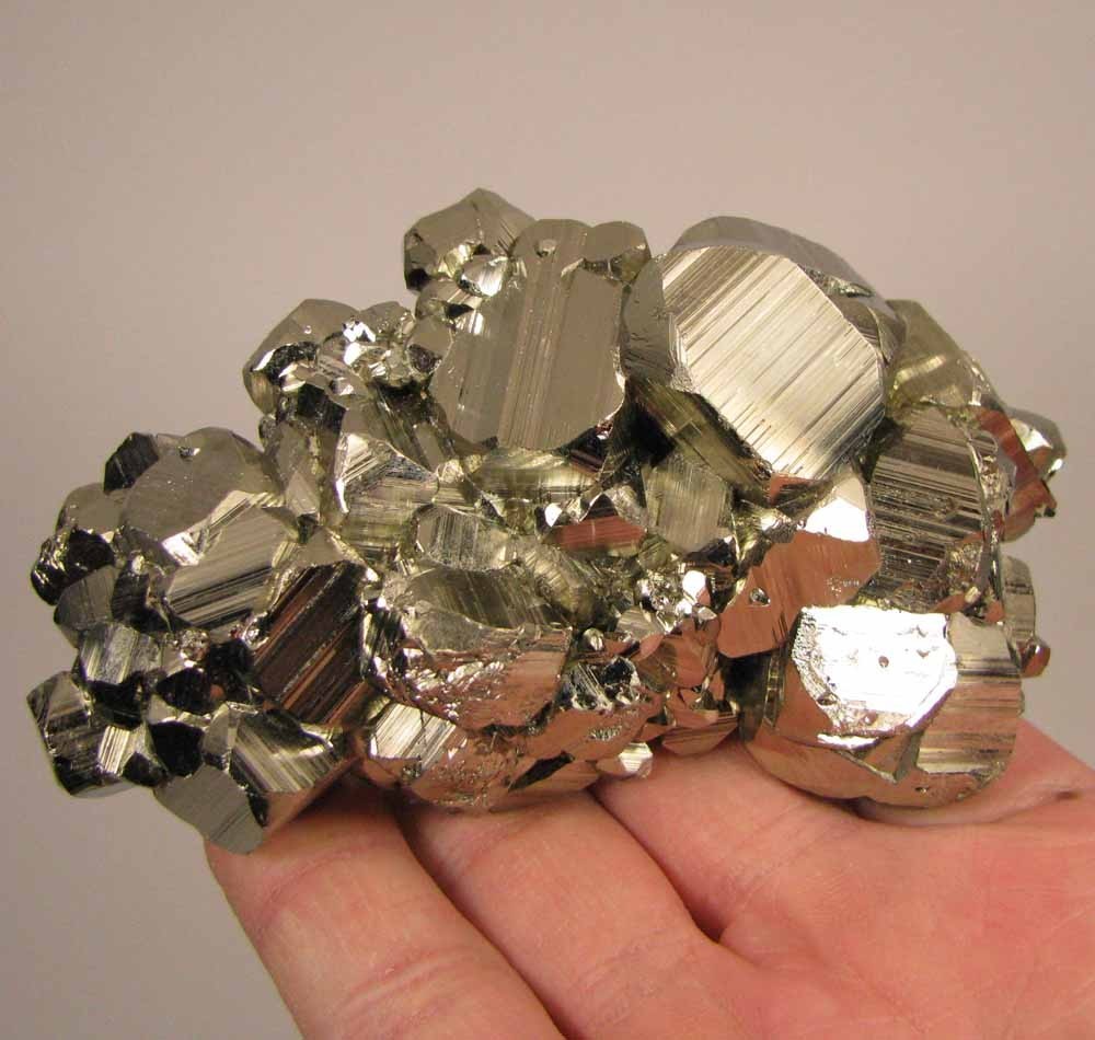 4.2″ PYRITE Crystals Cluster – Peru