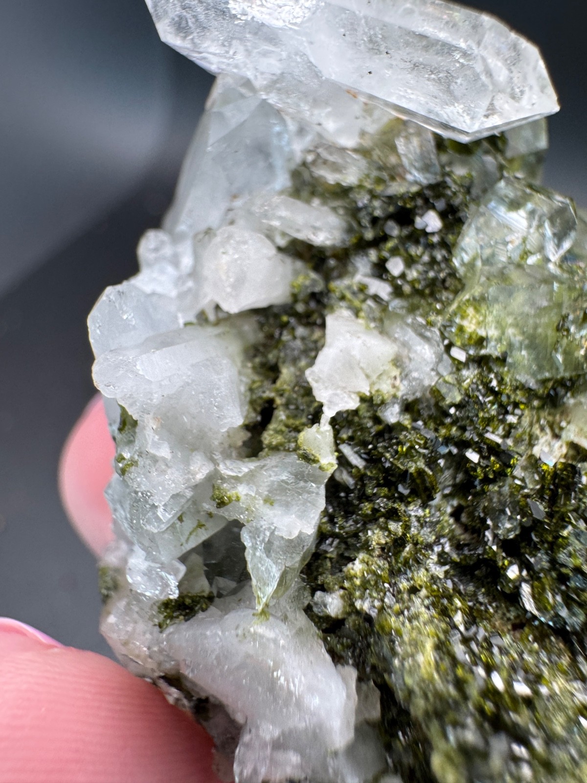 6827 Turkey “Forest” Epidote with Quartz 62g
