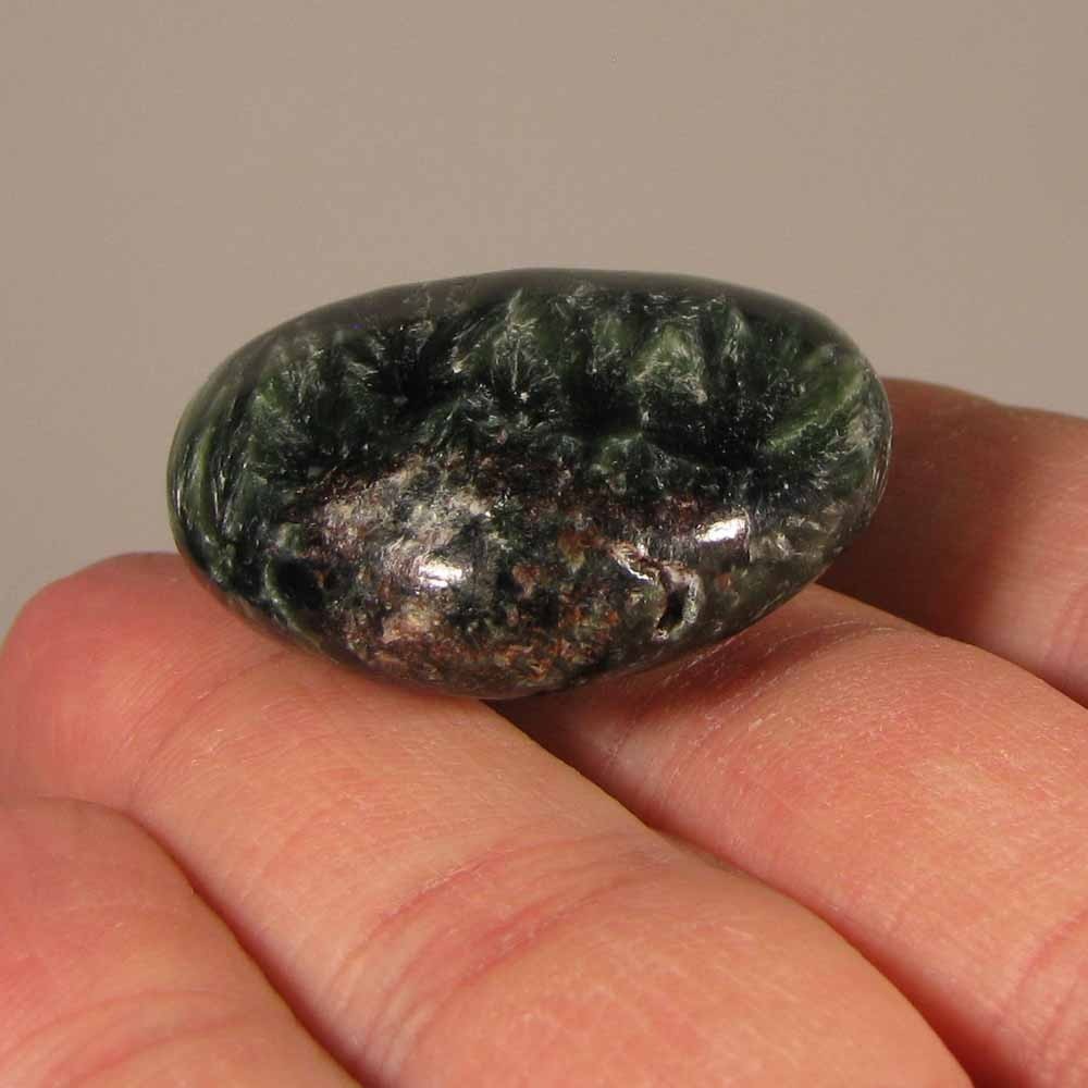 35mm SERAPHINITE Heart Polished Palm Stone – Siberia, Russia
