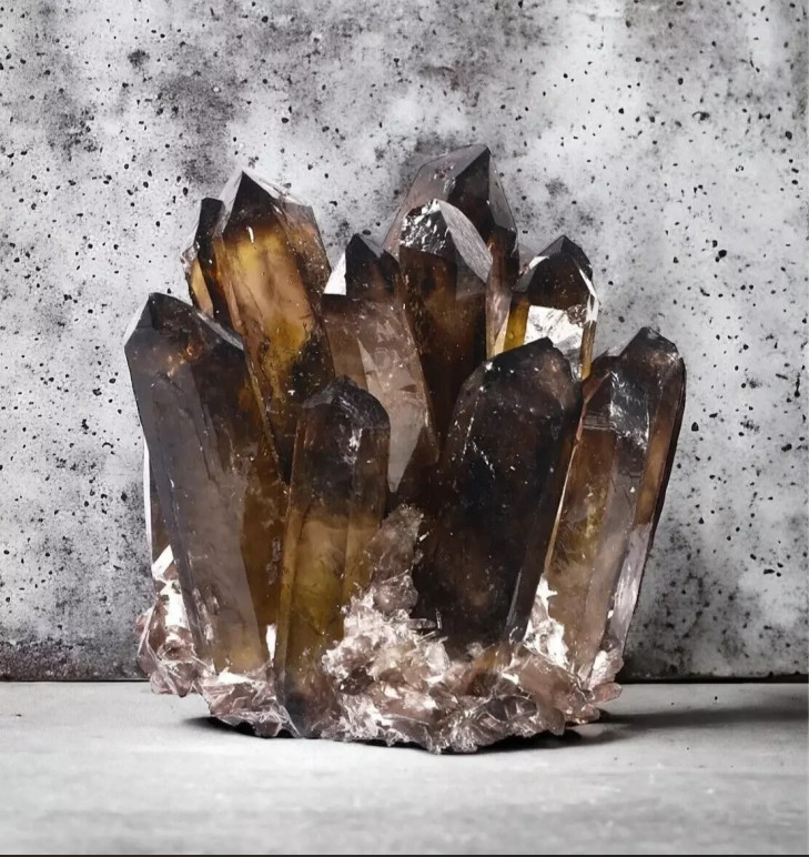310g+ New Find Smoky Quartz Phantom Cluster Geode Quartz Crystal Ornaments Decor