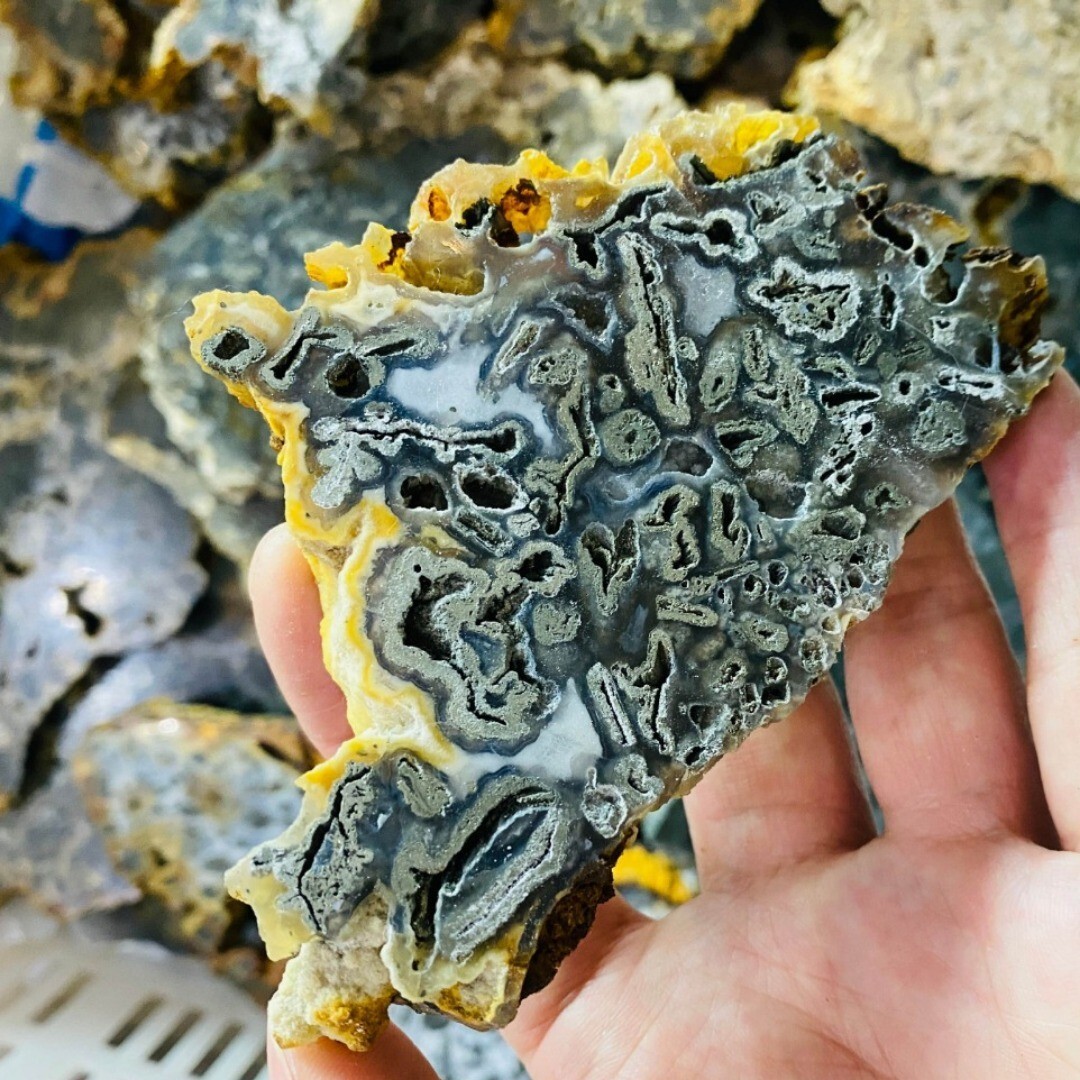 1kg Natural pyrite agate rough stone slices decorative crystal ornaments Random