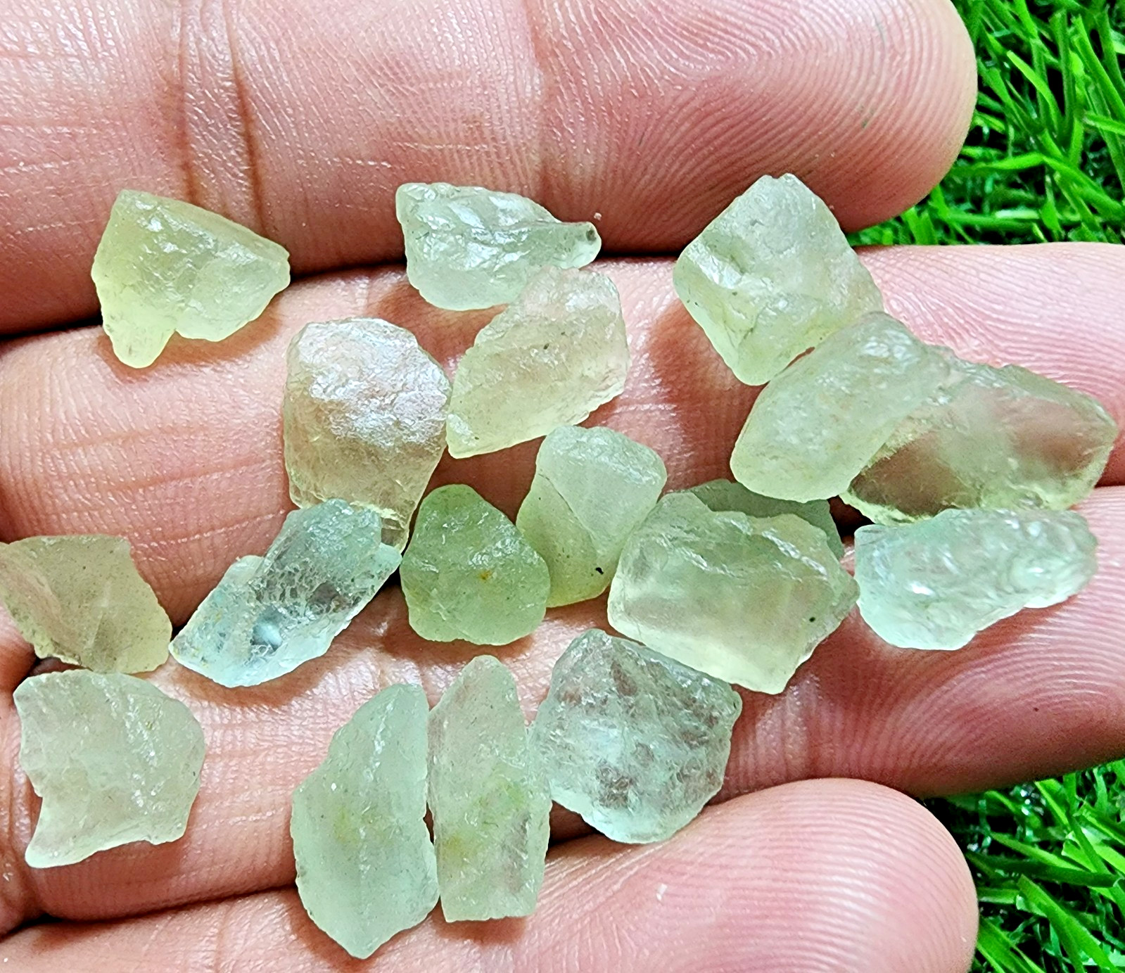 AAA+ Aquamarine Gemstone Rough 18 Pieces Lot 9-13mm Loose Stones Jewelry Making
