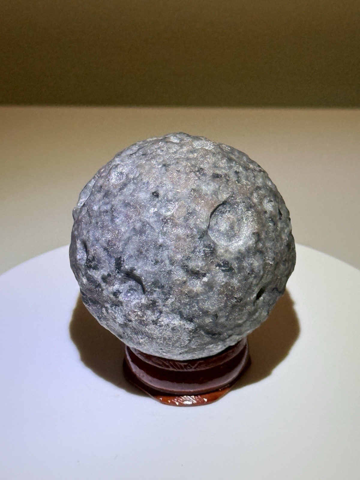 FLUORESCENT Sodalite-bearing Syenite (Yooperlite) Carved Moon Sphere w/ Stand