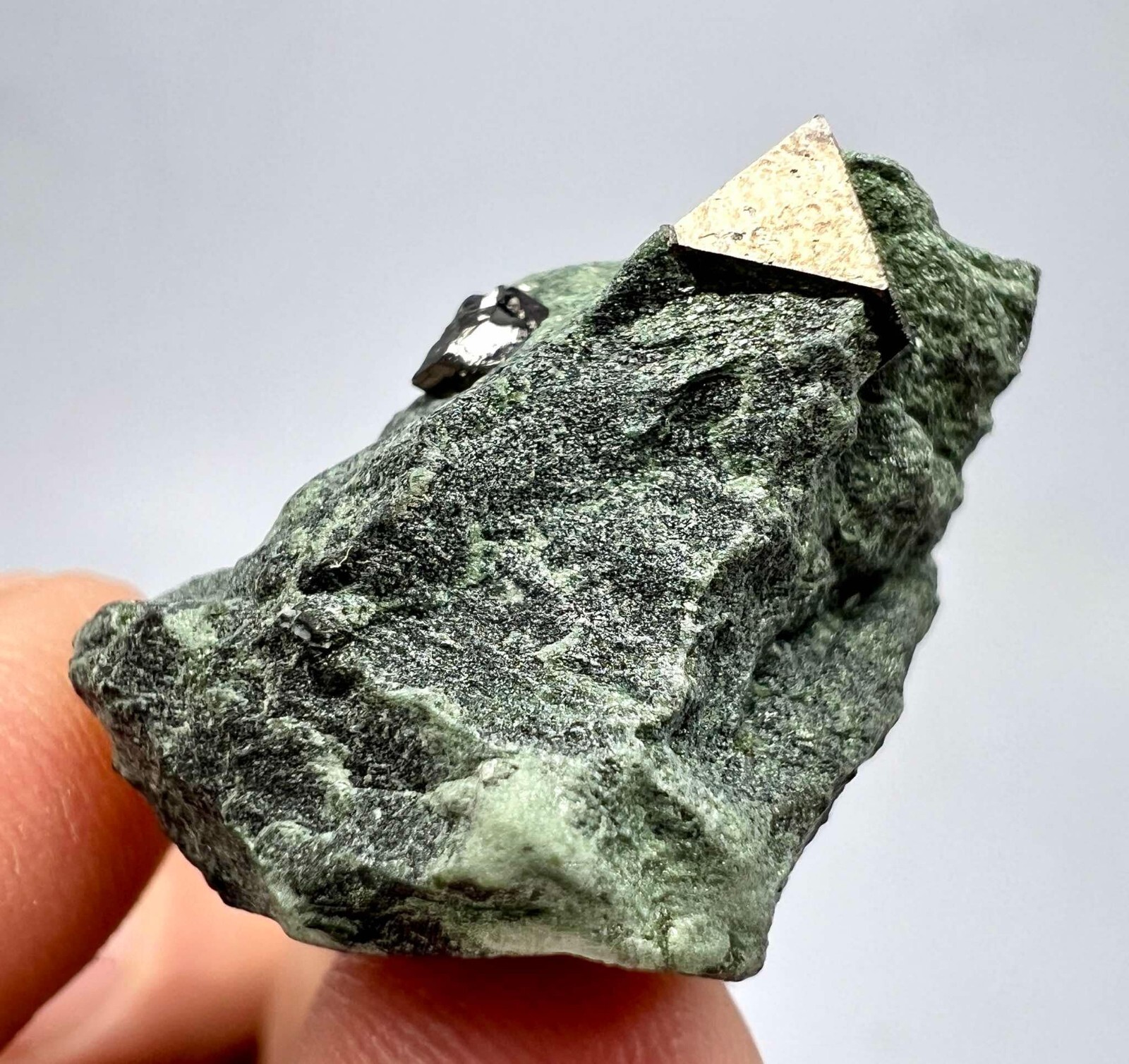 36 Carat Rare Natural Magnetite Crystal Cluster from Baluchistan, Pakistan AS38