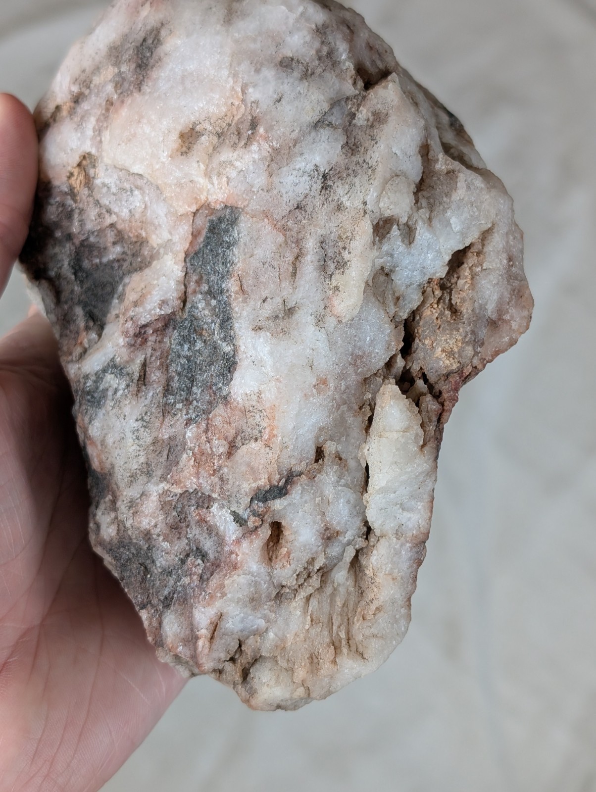 1.74kg Milky Quartz Raw Rock Natural Opaque Crystal Geode Red/Brown