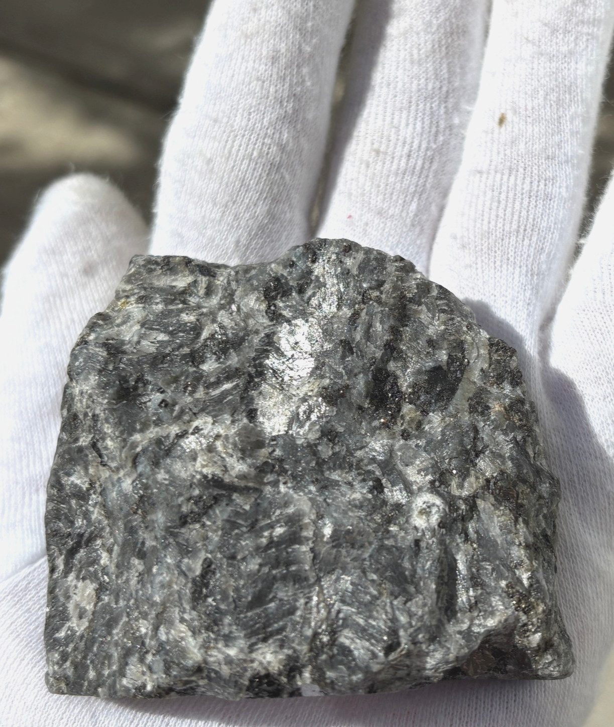 SEE VIDEO 2.5LB LOT FLASHY LARVIKITE LARVAKITE ROUGH SPECIMENS FLASH RAW LARGE-R