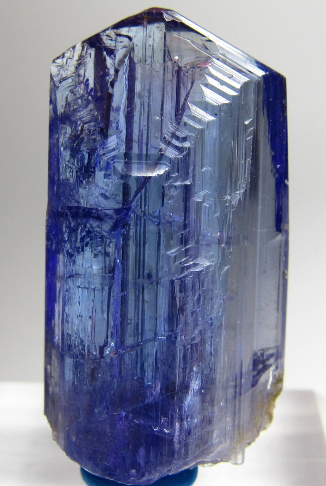 EXTRAORDINARY VIBRANT NEON PURPLE UNHEATED GEM TANZANITE CRYSTAL!!! TANZANIA