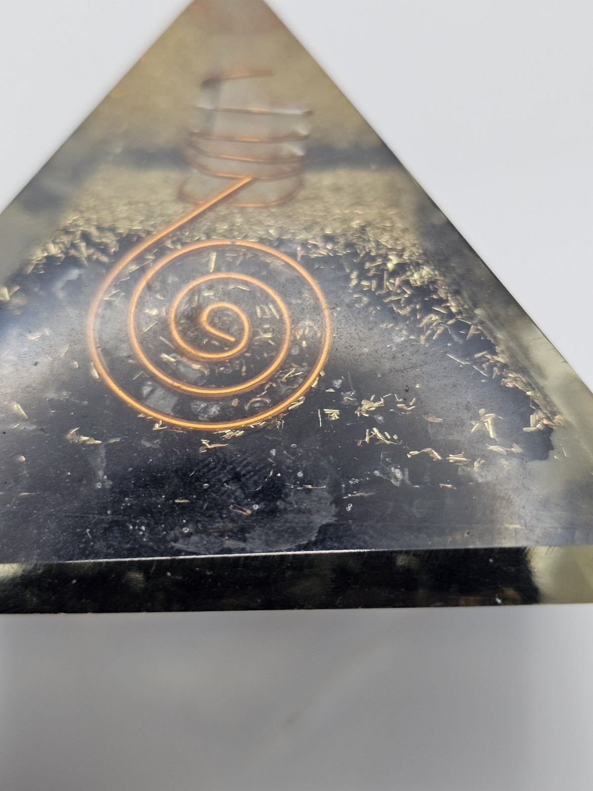 2.5″ Black Shungite Orgonite Orgone Pyramid Energy Reiki Charged Generator
