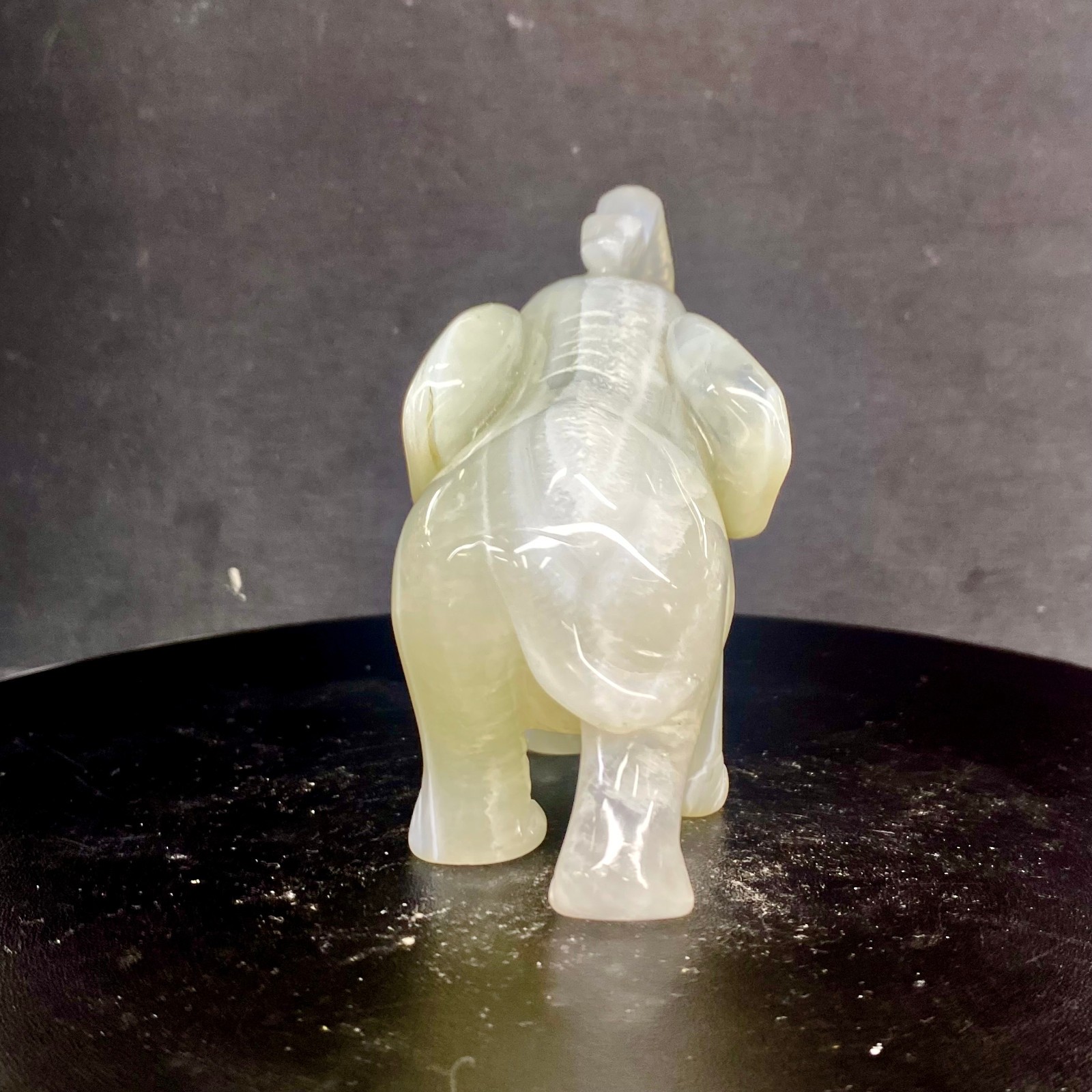 300G Natural agate carved crystal elephant realistic crystal therapy