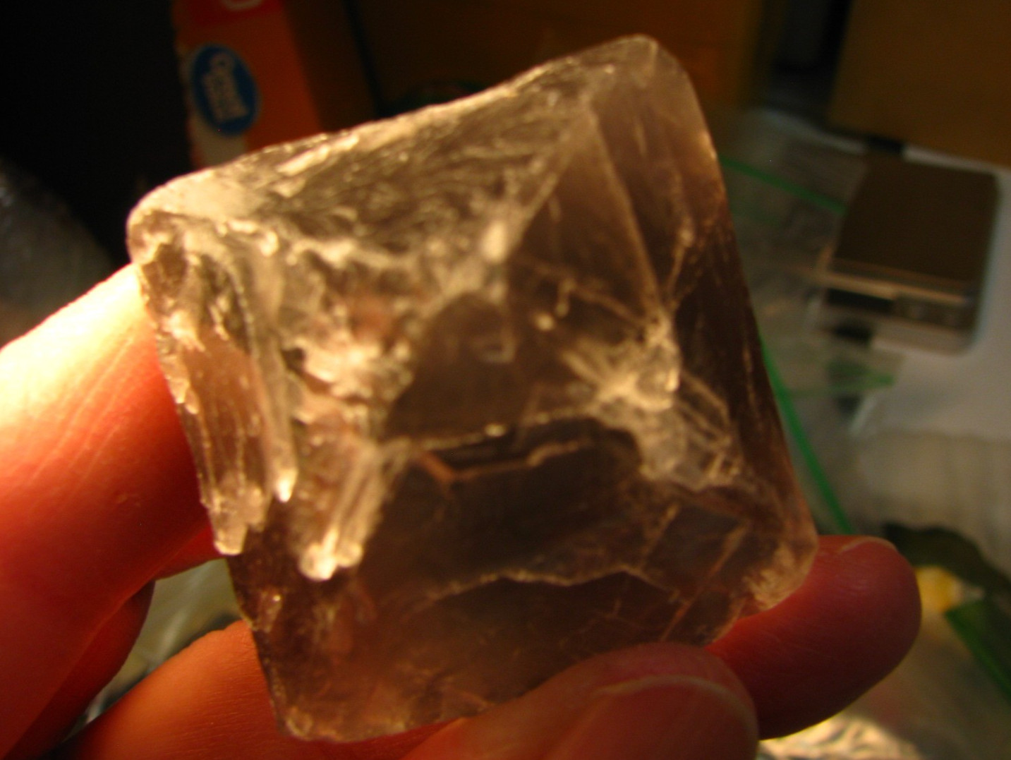 98g LARGE GRAY/CLEAR OCTAHEDRON FLUORITE 2.07×2.06×2.06in DE’AN JIANXI CHINA#243