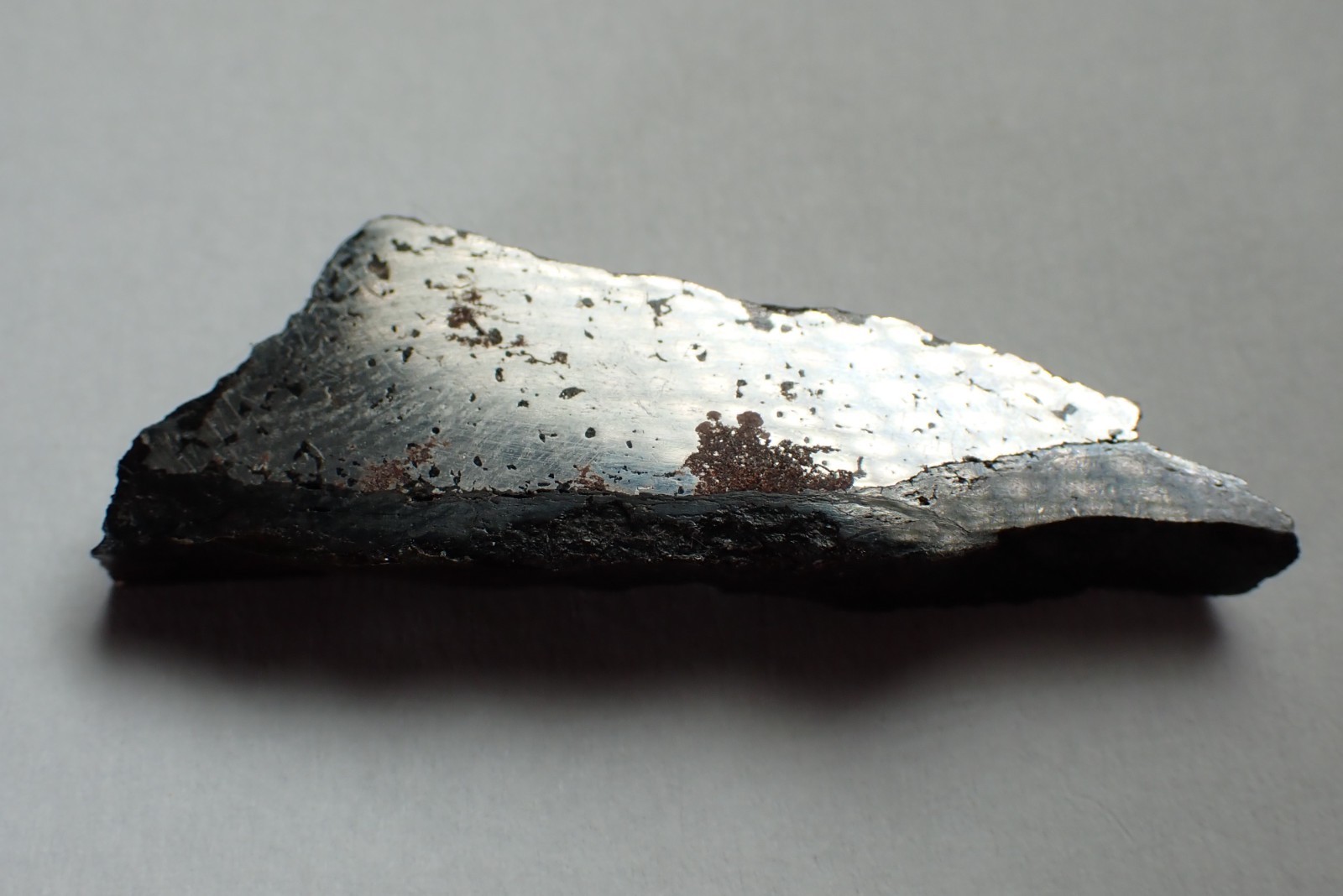 NATIVE IRON IN BASALT * VERY RARE ! Khungtukun Massif, Taimyr, RUSSIA
