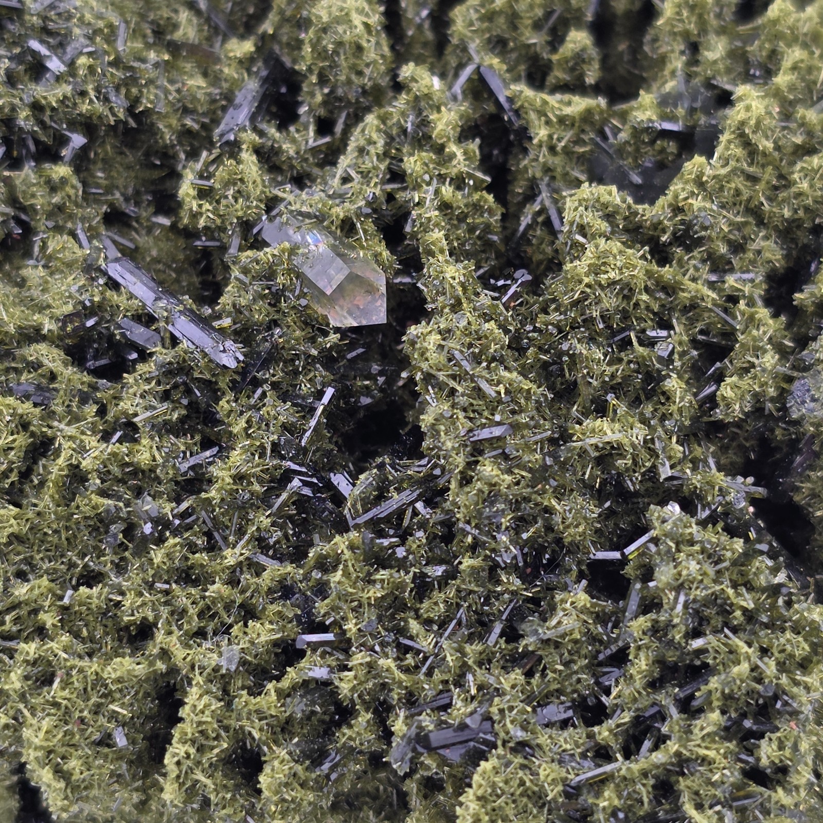 Light and Dark Green Epidote and Quartz – Multiple Generations