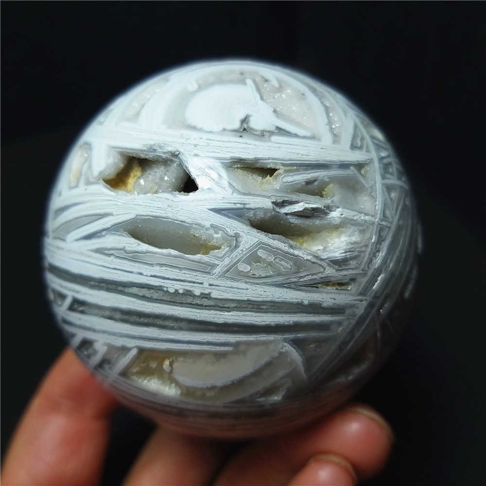 RARE 318.5g 63mm Natural Grid Agate Stone Geode Sphere Ball Healing A4949