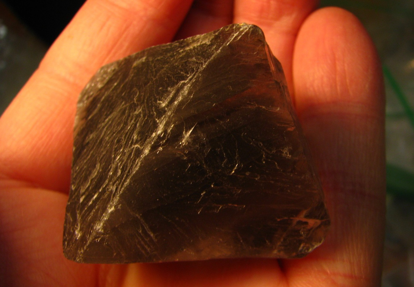 98g LARGE GRAY/CLEAR OCTAHEDRON FLUORITE 2.07×2.06×2.06in DE’AN JIANXI CHINA#243