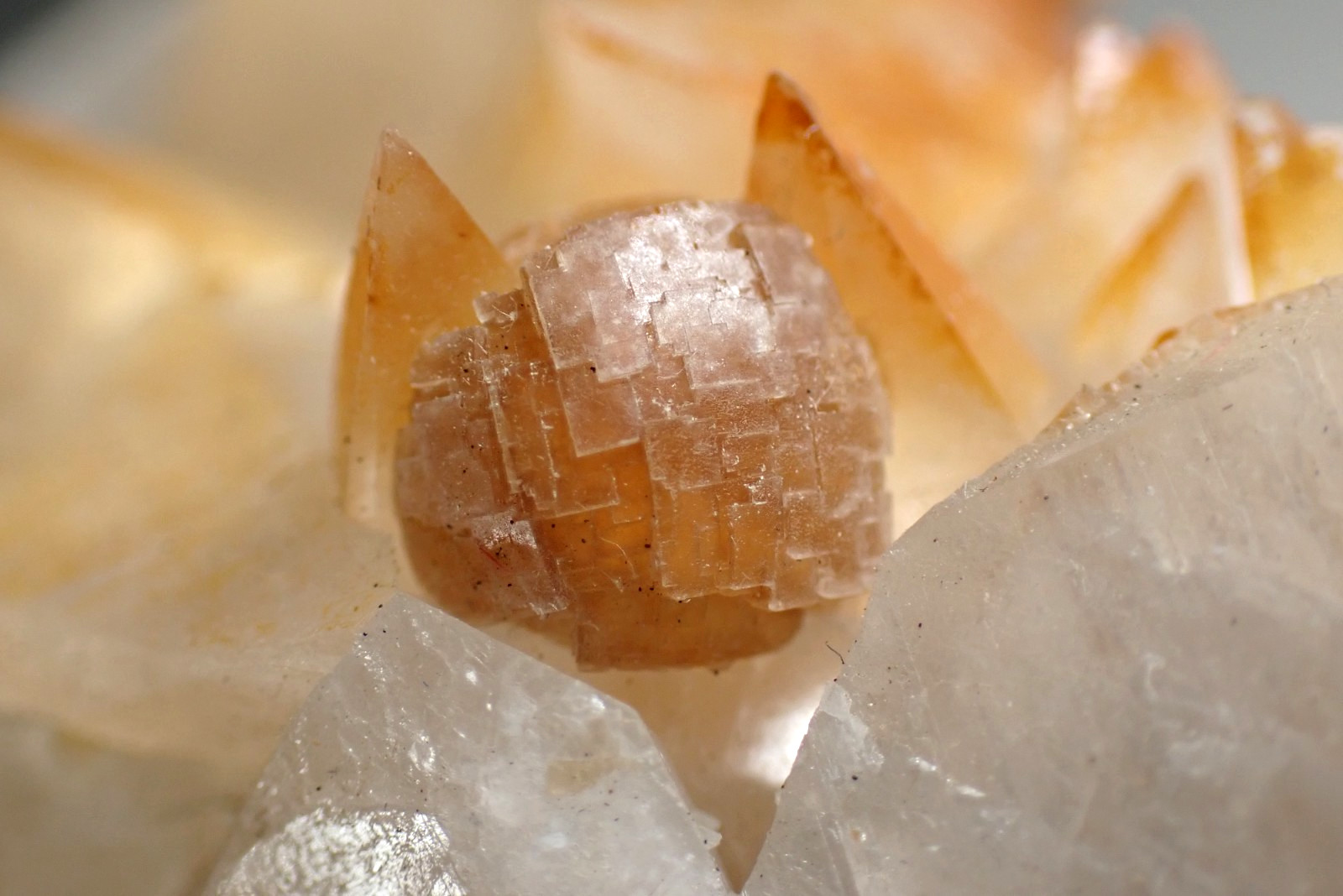 FLUORITE *UNIQUE ROUND CRYSTALS ON CALCITE *RARE LOC ! Stramberk, CZECH REPUBLIC