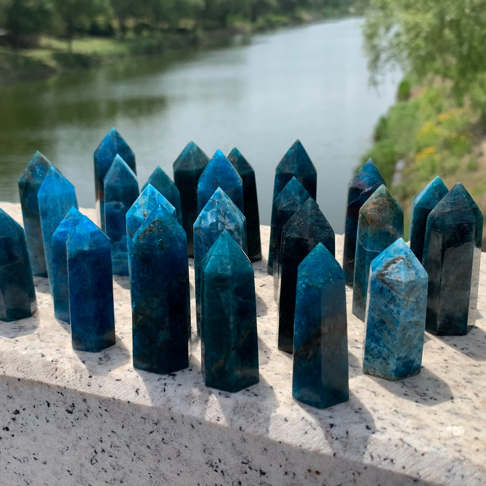 1LB natural apatite quartz obelisk crystal wand point healing random 40-70mm